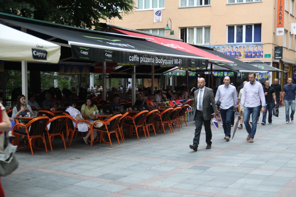 Kawiarnia na ulicy w Sarajewie